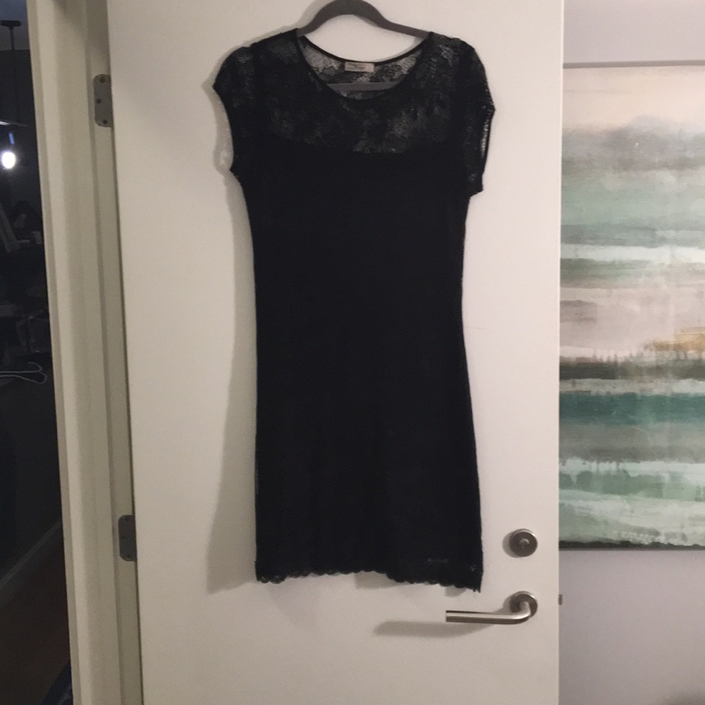 Bodycon lace dress